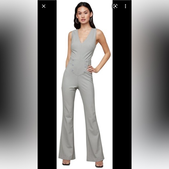 Bebe mitered light grey pinstripe side cutout flare leg jumpsuit sz 2 - Picture 2 of 15